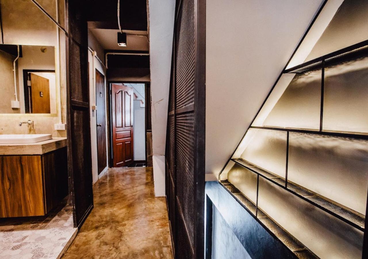 Adora Hostel Τσιάνγκ Μάι Εξωτερικό φωτογραφία